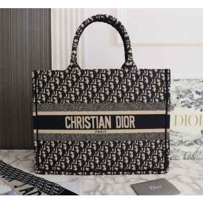 디* 오블리크 자수 북토트 네이비