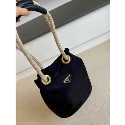 프** 마리너 리나일론 스몰 버킷백 ( 블랙 )