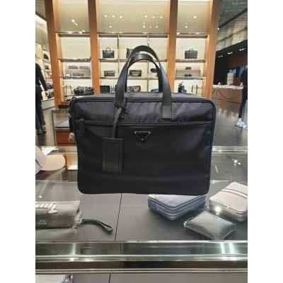 프** 브리프케이스 리나일론 사피아노 Re-Nylon and Saffiano leather briefcase