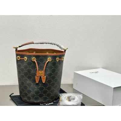 셀** 트리옹프 클라라백